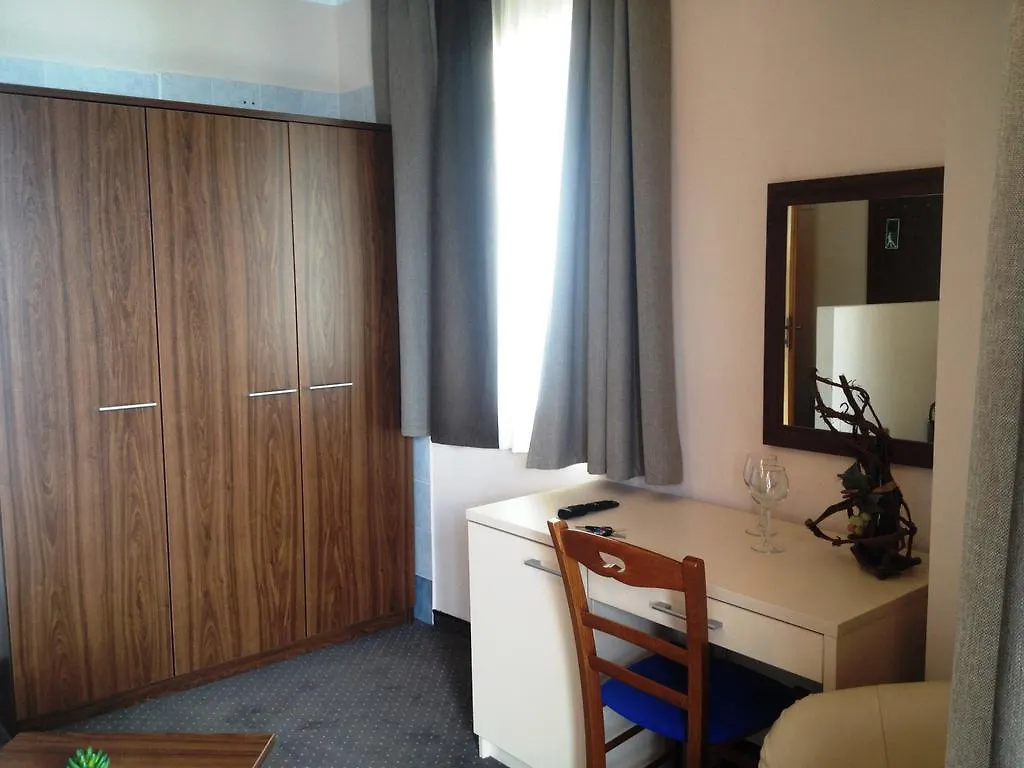 Villa Volosko With Private Parking And Breakfast,Seaview